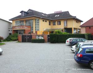 Penzion Lipa, Penzióny - Otrokovice