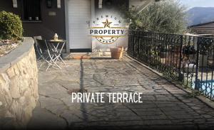 Magic CHALET near COMO lake, private parking, total privacy I Villa dei Leoni