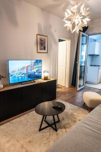 Central Residence Apartment 128