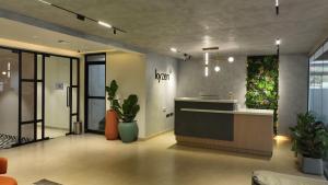 Hotel Kyzen HiTech City- Your Zenly Stay