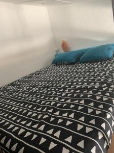 Maisons de vacances Maison dans les hauteurs de valcros : photos des chambres