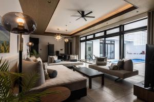 Class The First クラス ザ ファースト プライベートプール&サウナ