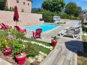 Maison en Provence avec piscine - LʼEscale