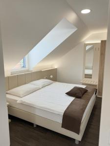 Family Room with Mountain View room in Guesthouse Aleš