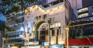 Bobopod Thamrin, Jakarta - Dukuh Satu