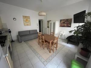 Spazioso appartamento 10 min a piedi dal Vaticano e metro