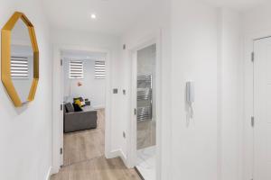 Luxurious 2 BR - Apartment - Sleeps 6