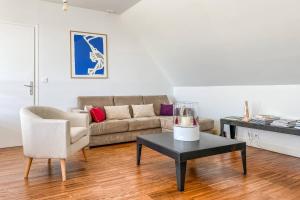 Superbe villa VUE SUR MER, 11 personnes à TREBEURDEN REF-669