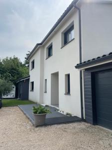 Grande villa avec piscine et spa