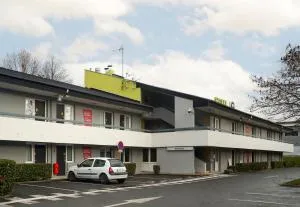 B&B HOTEL Bretigny-sur-Orge - 圣法戈蓬蒂埃里