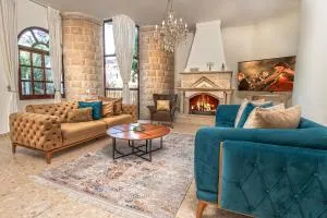 וילה ריש - וילה מהממת למשפחות עם בריכה מחוממת וג'קוזי - Deir el Asad