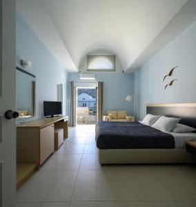 Junior Suite room in Afroditi Venus Beach Hotel & Spa