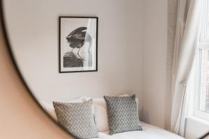 Stylish 3 bed home near central Chester - sleeps 6