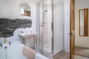 Garden Cottage Newcastle Emlyn