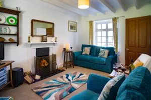 Garden Cottage Newcastle Emlyn - Cwm-coy