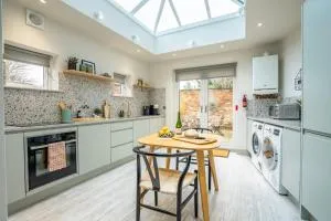 The Smithy - Deighton