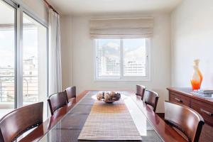 Warm Residence in the heart of the City Center - Balcony & view