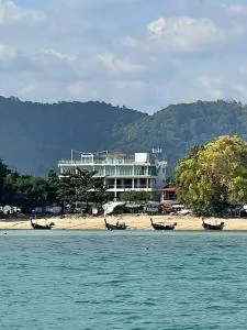 The Penthouse, Rawai Beach - Ban Ao Makham