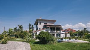 Electra BeachFront Suites, Nea Irakleia
