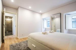 Amazing Liberdade Apt Ground Floor w AC Elevator