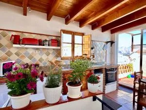 Casa Alfar con terrazas únicas en el casco antiguo - Salobreña