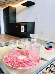 70m2 Loft with Patio only 20mn from Plaza Castilla C2