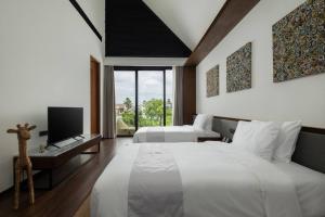 Villa Talisman - Stylish Canggu with Rooftop Villa 5 mins to Beach