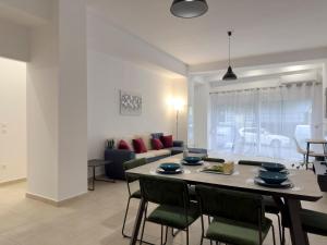 Glenvar Heights I1 90 sqm apt in Paleo Faliro