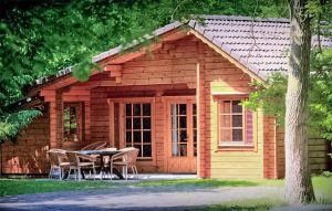 4 Bedroom Lovely Home In Neede