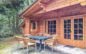 4 Bedroom Lovely Home In Neede