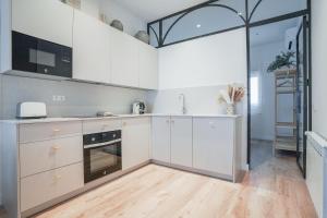 Amazing apartment-3Bedrooms 3Bathrooms-Lavapiés
