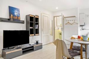 One Love Central Apartment