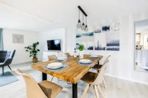 Ferienhaus Waldgeflüster 70 QM I überdachte Terrasse I 2 Schlafzimmer I Strandnah - Friedrichswalde