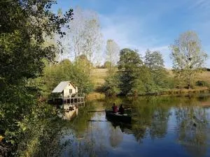 Cabane sur Pilotis - Les Demoiselles - Charbonnat
