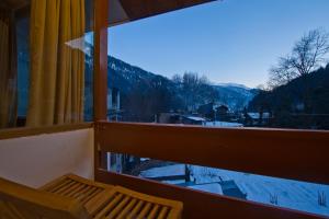 The Whispering Inn Resort and Bar (An Exotic Vintage Beauty )