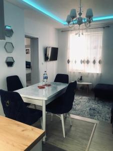 Bluemoon-Apartment with Parking