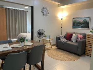 1 Bedroom Condo In Saint Honore Megaworld near ICC