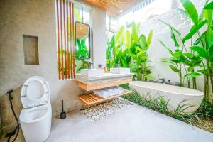 Tiny Villa Nyanyi - Stylish Villa in Serene Location 5 Mins to Beach