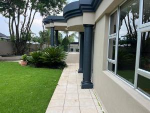 Korsmans Delights - Large House