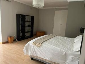 Korsmans Delights - Large House