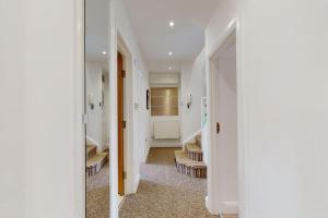 Hampstead 4-bedrooms condo apartment