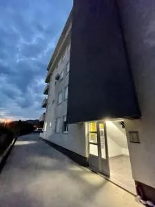 Apartments Hots - Željeznica