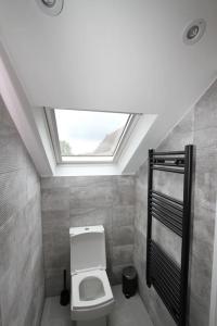 Amazing Loft One Bedroom Apartment - E17 Village