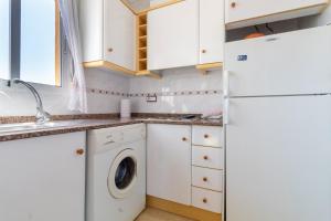 AQ-105 ELVIRA HOME APARTAMENTO AVD DE CORINTO, LA MATA, TORREVIEJA