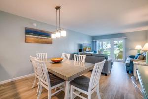 Ground Floor Condo just 2 min walk from White Sandy Beaches