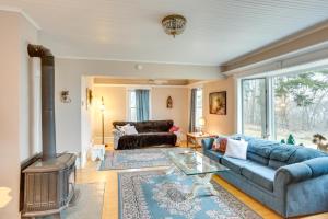 Countryside Retreat on Cokato Lake with Indoor Sauna