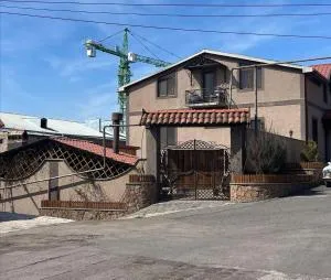 Ashtarak Nor Tun - Aghtsʼkʼ