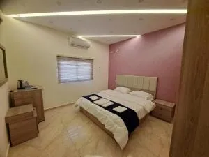 Petra Heaven Boutique - ‘Ayn Amūn