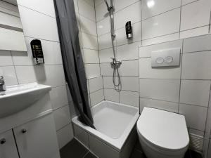 Budget Trianon Hotel