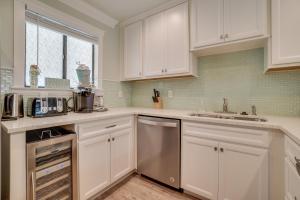 Runaway Bay 201 - New Vacation Rental Fully Refurbished 2018